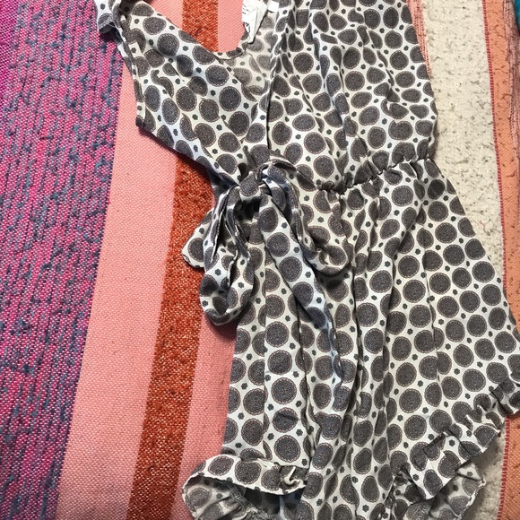 Romper - Picture 3 of 4